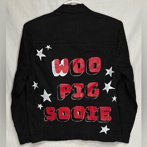 Levi's Denim Trucker Men's Size Large Black Jacket with Red and White Lettering